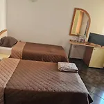 Pensión алми Almi 4*