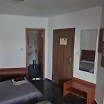 Pensión алми Almi 4*