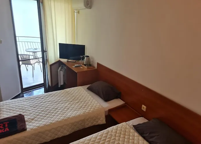 алми Almi Къща за гости