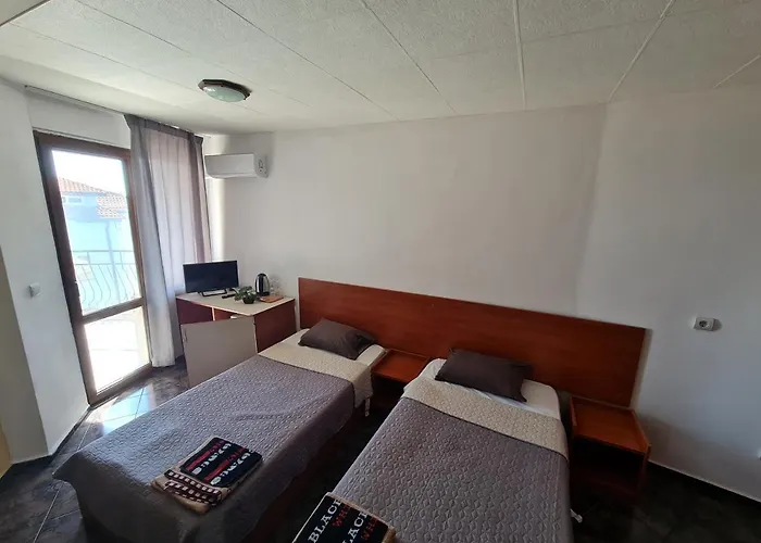 Къща за гости алми Almi