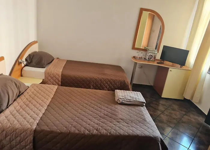 Къща за гости алми Almi 4*