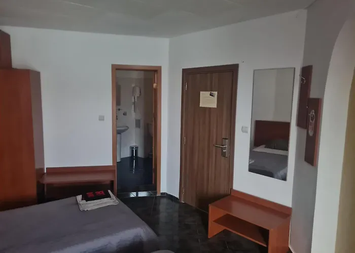 Къща за гости алми Almi 4*