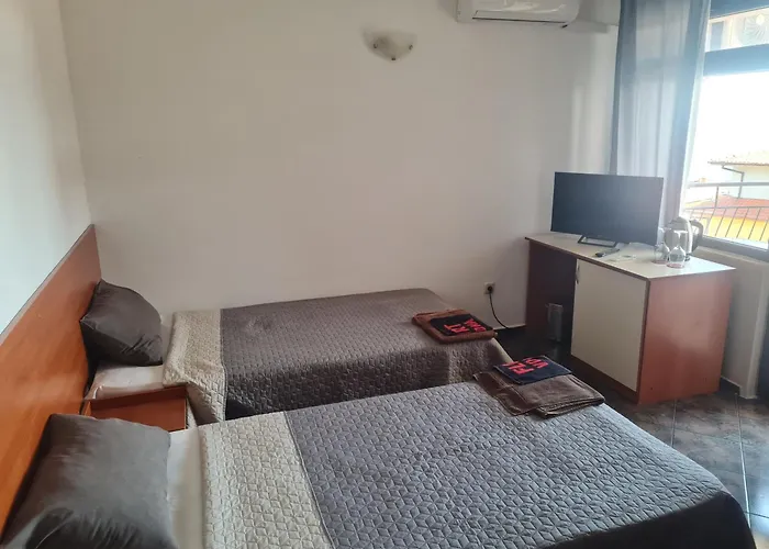 алми Almi Къща за гости 4*