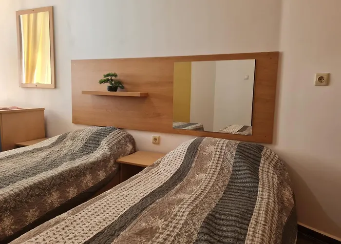 алми Almi Къща за гости 4*