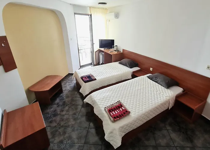 алми Almi Къща за гости 4*