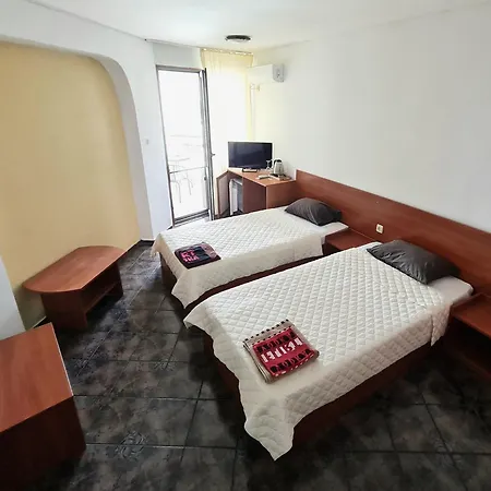 алми Almi Konukevi 4*